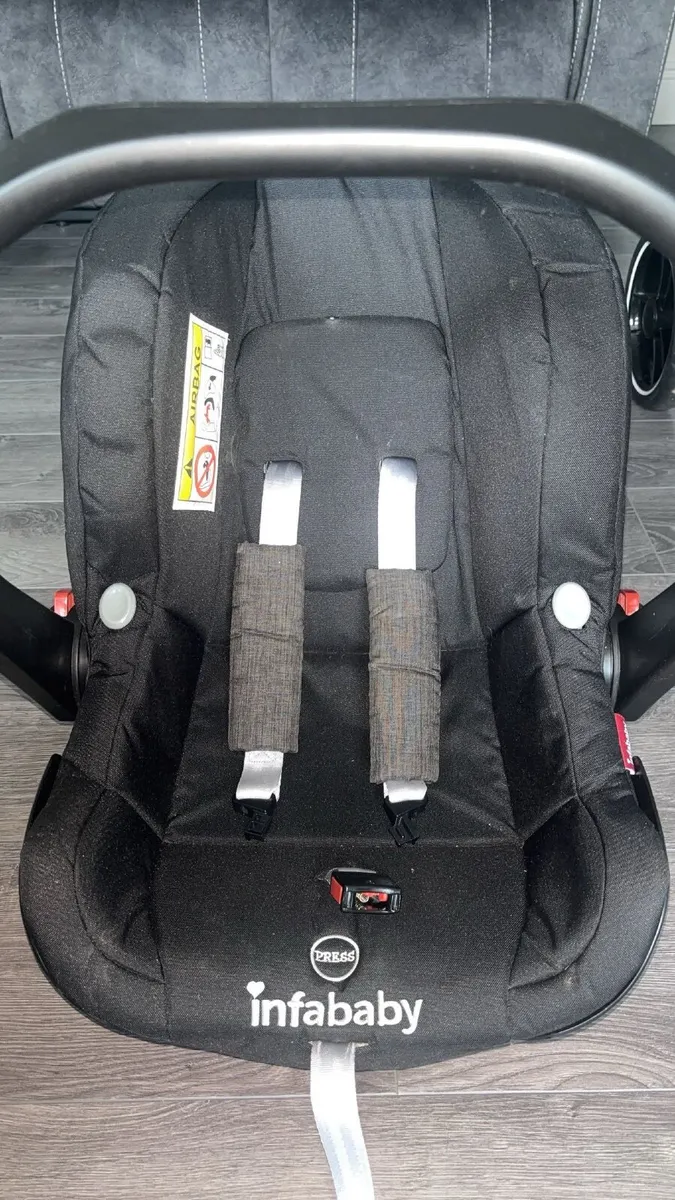 3 peace Baby buggy only used a handful of times - Image 4