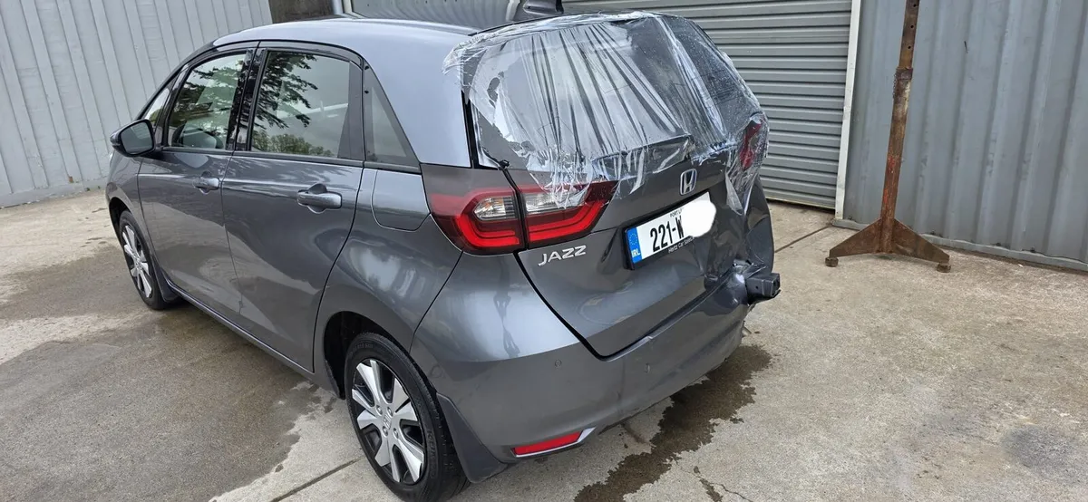 221 HONDA JAZZ HYBRID - Image 3