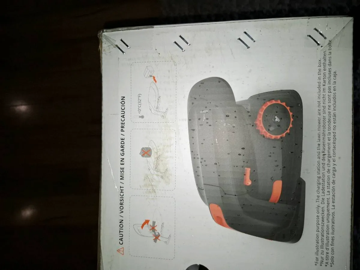 Segway Navimow i series garage - Image 1