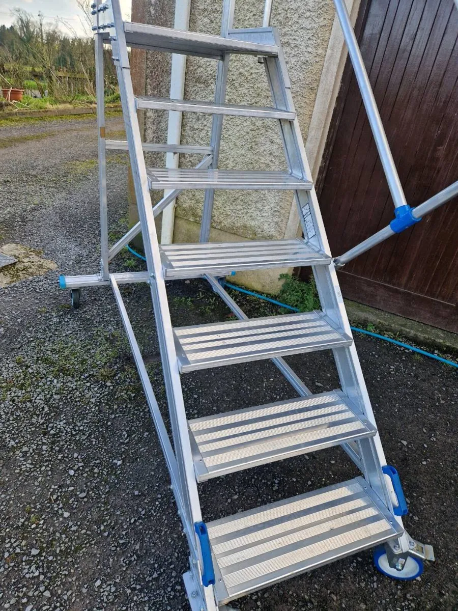 Ladder - Image 2