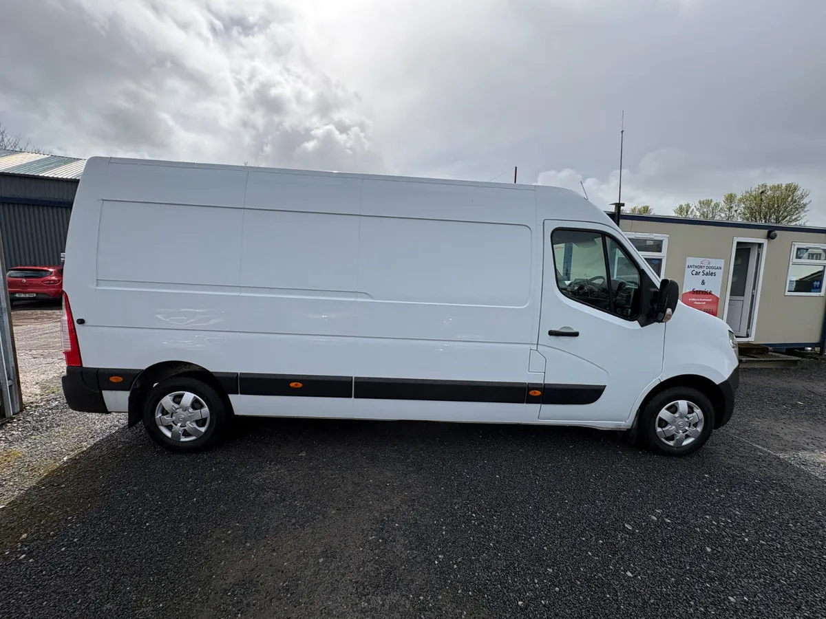 2020 Nissan NV400 - Image 2