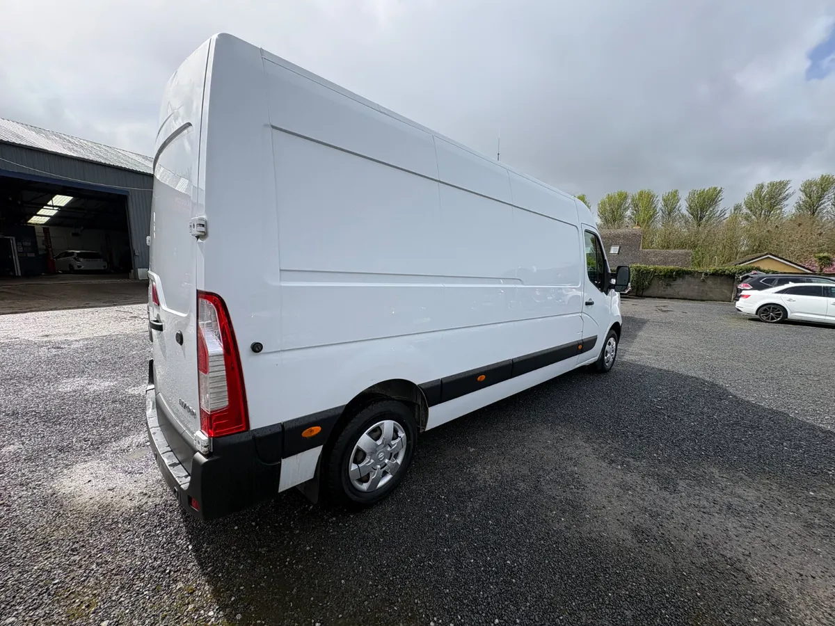 2020 Nissan NV400 - Image 3