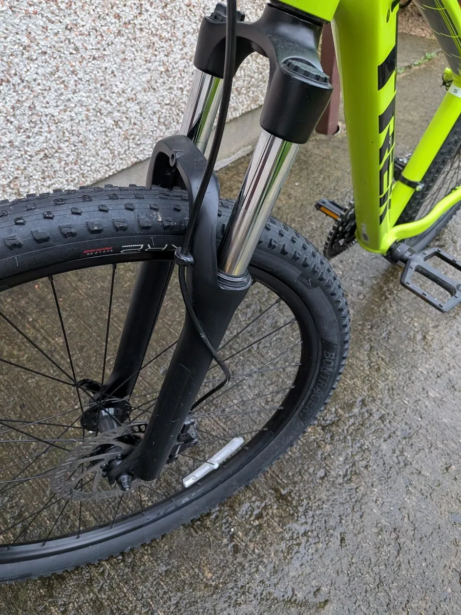 Trek Marlin 5 Size Small - Image 2