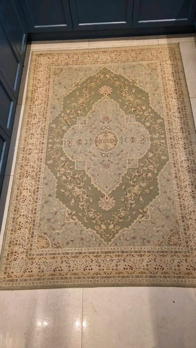 Rug Carpet 230*155 - Image 1