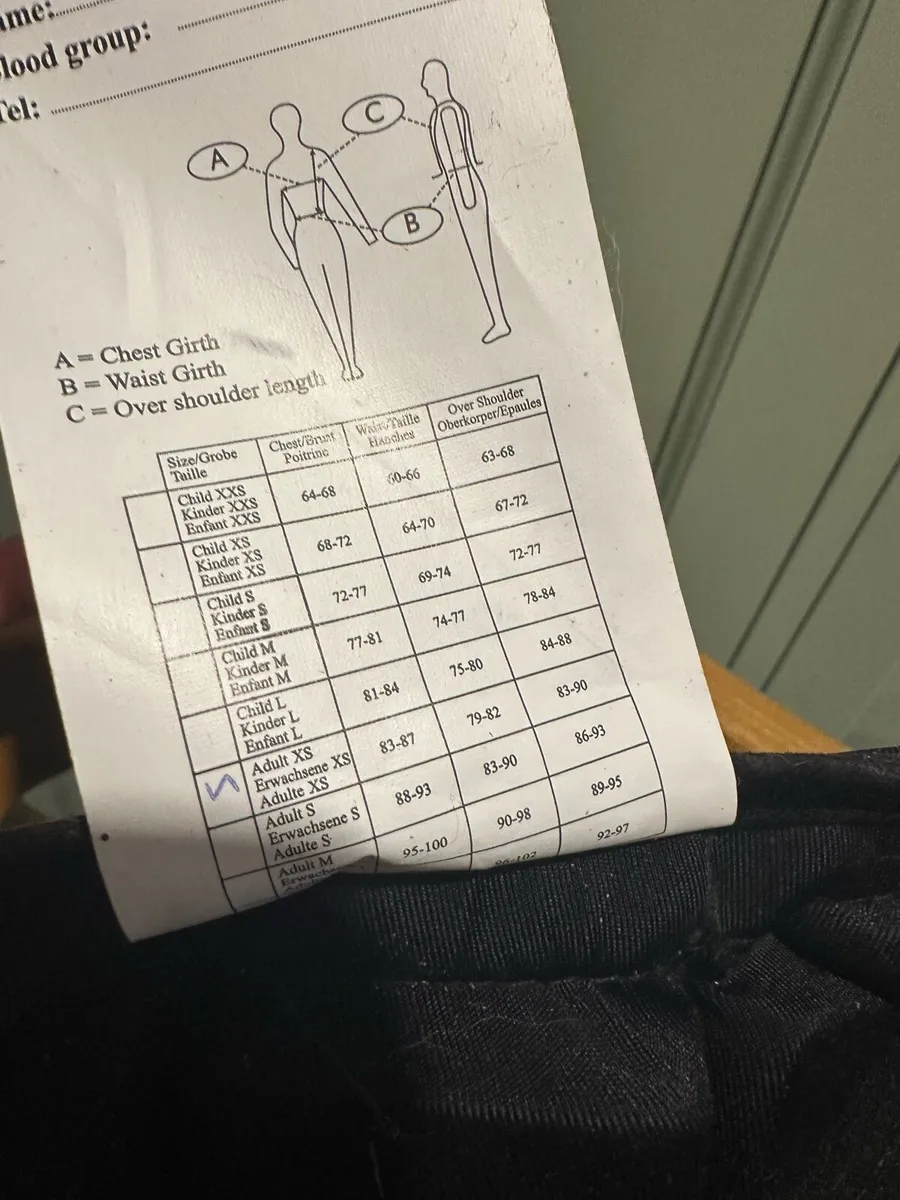 Adult XS body protector - Image 2