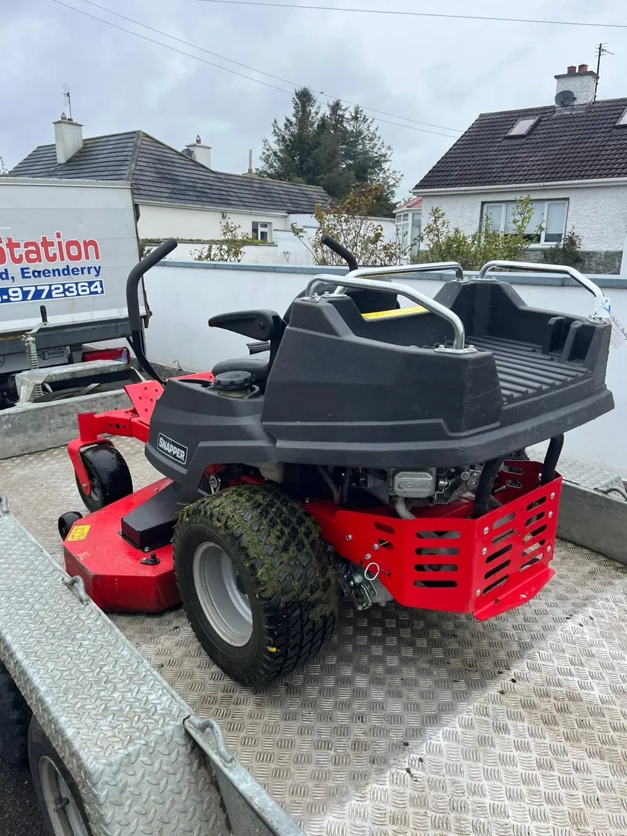 Snapper zero turn mower - Image 2
