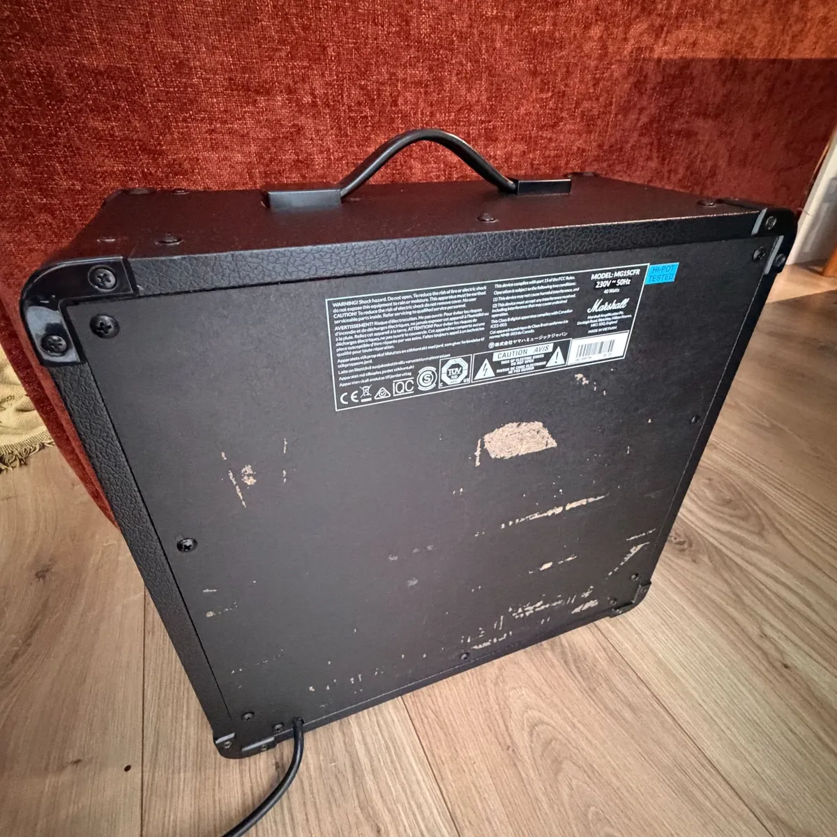 Marshall MG15GR Gold 15W Guitar Combo with Reverb - Image 4