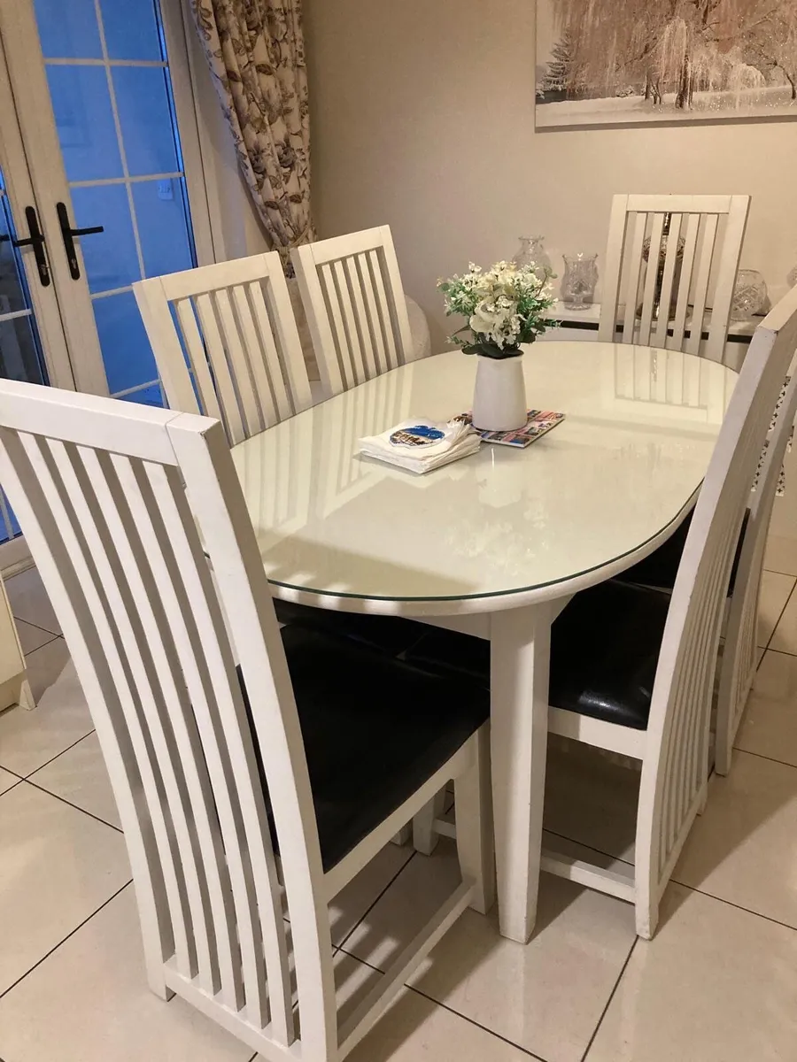 Table and Chairs - Image 1