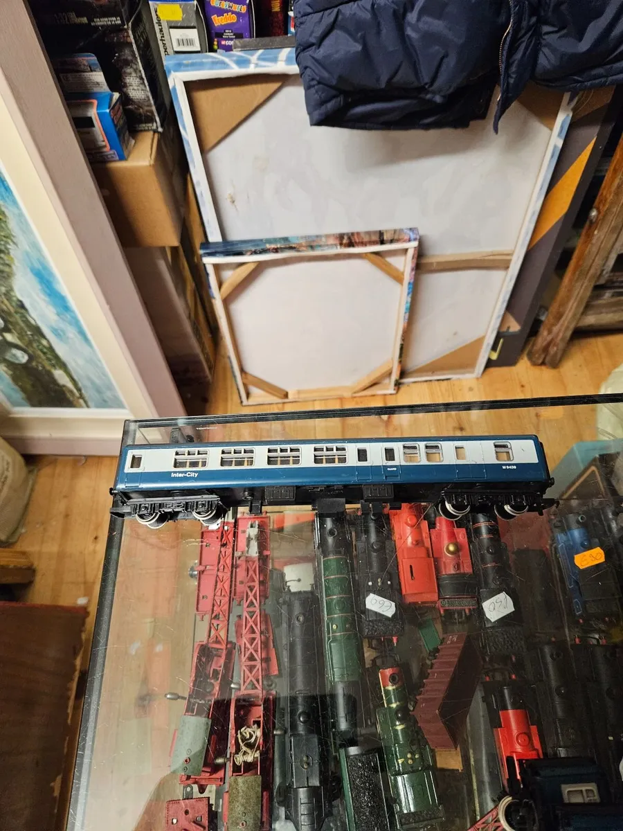 Hornby OO Gauge Carraige