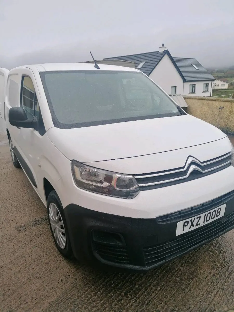 Citron berlingo - Image 1