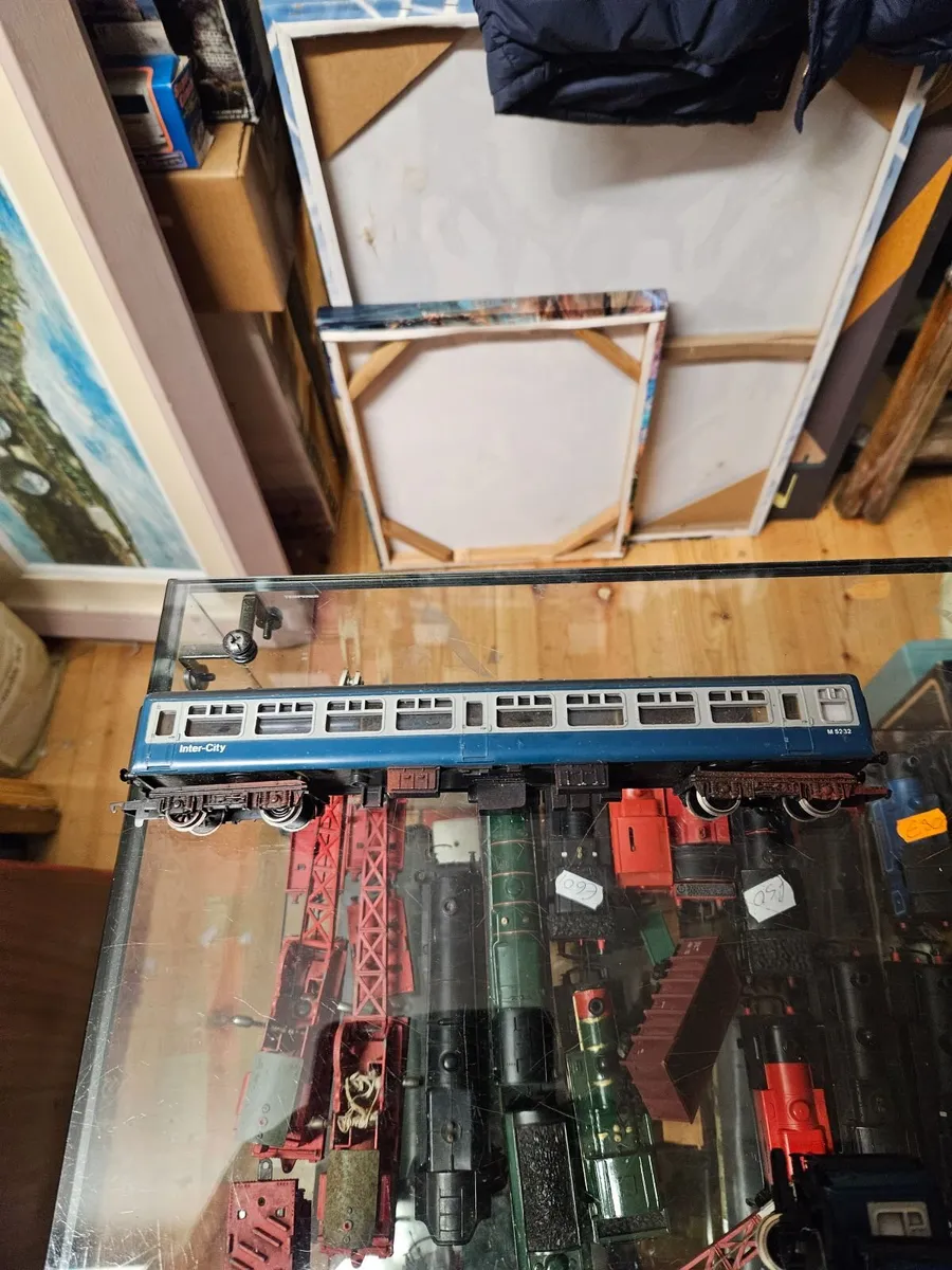 Hornby OO Gauge Carraige