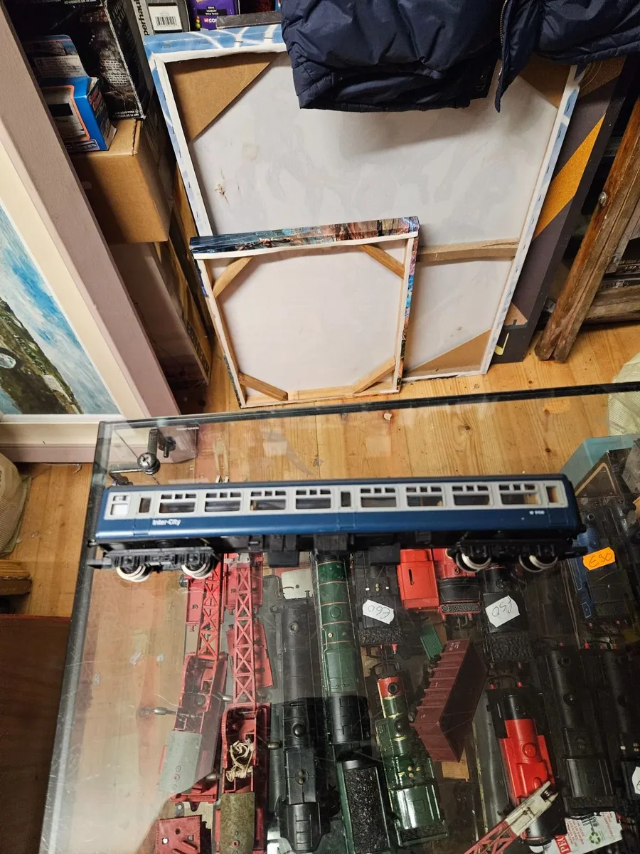 Hornby OO Gauge Carraige