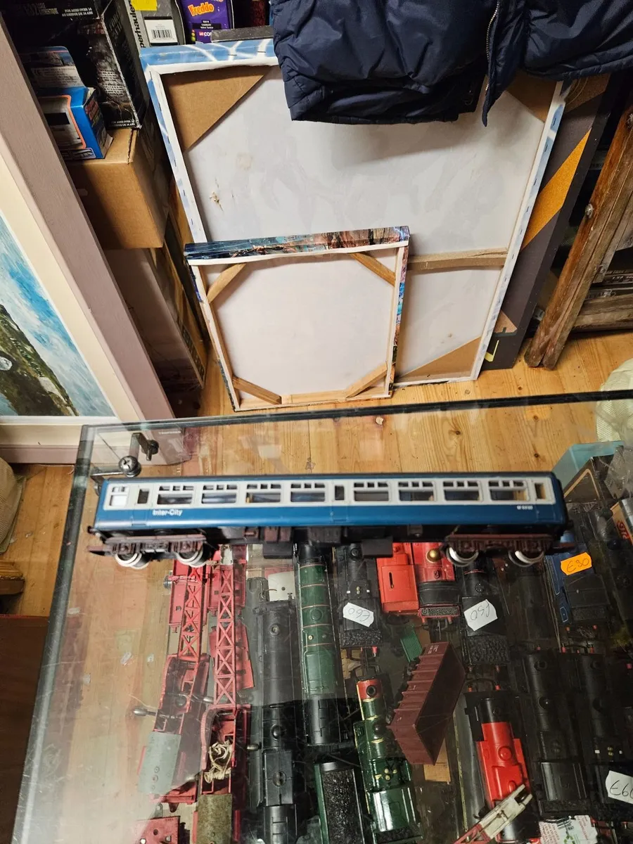 Hornby OO Gauge Carraige