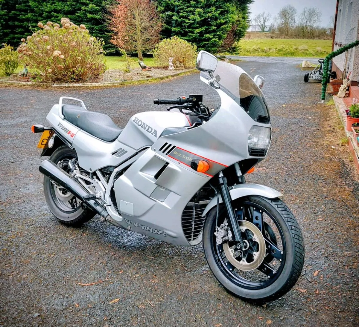 1986 HONDA VF1000F-2F BOL D'OR Collectible Classic - Image 1