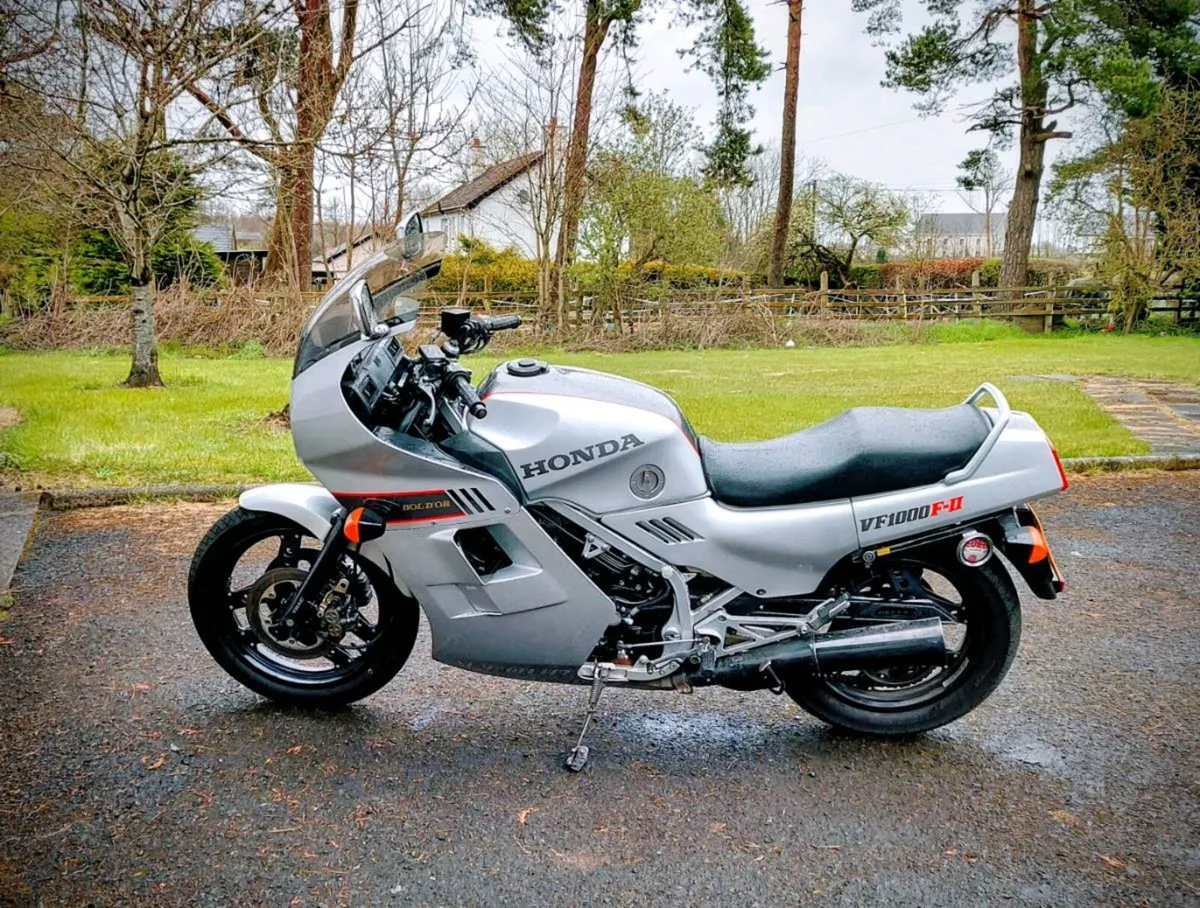 1986 HONDA VF1000F-2F BOL D'OR Collectible Classic - Image 2