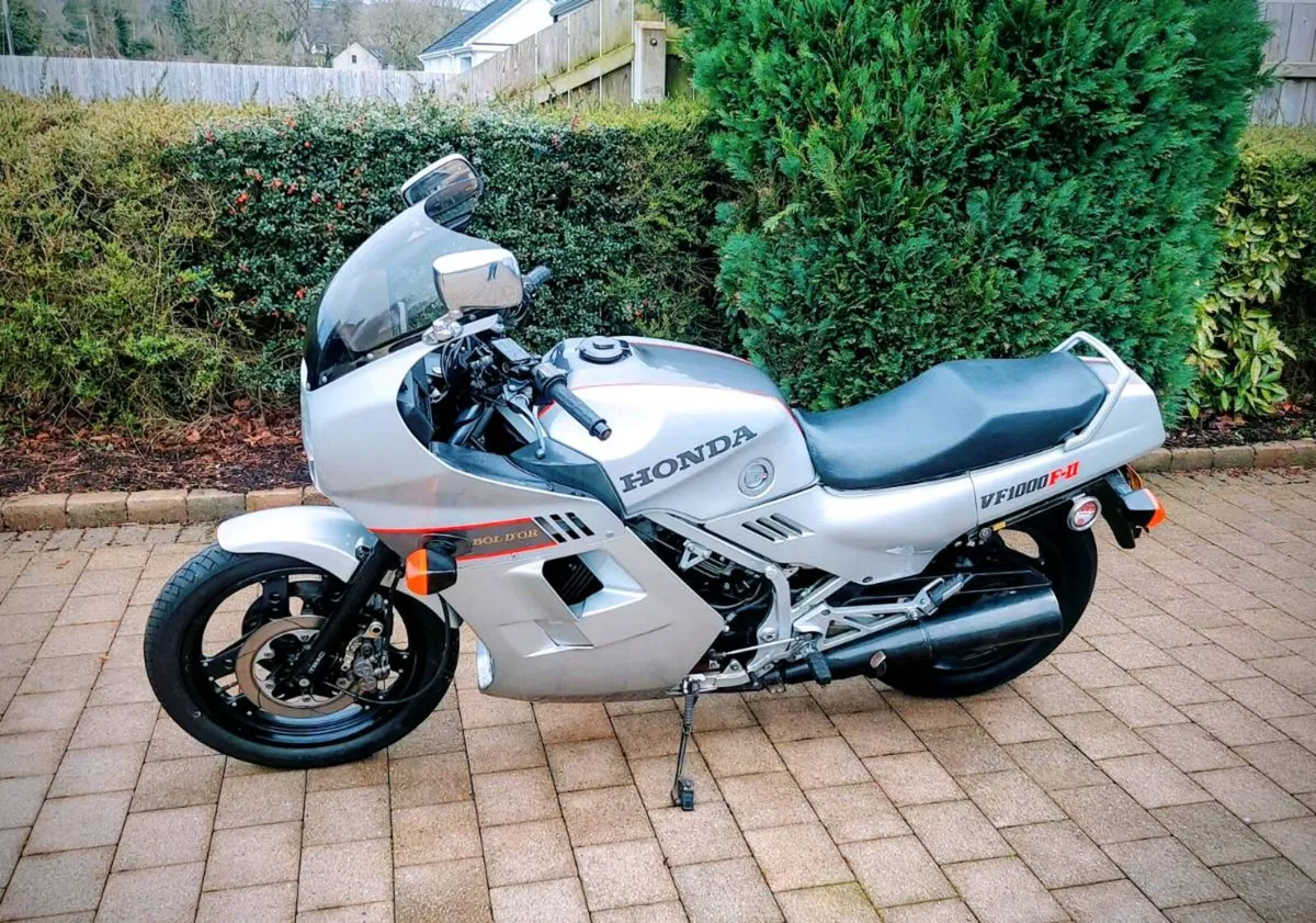 1986 HONDA VF1000F-2F BOL D'OR Collectible Classic - Image 3