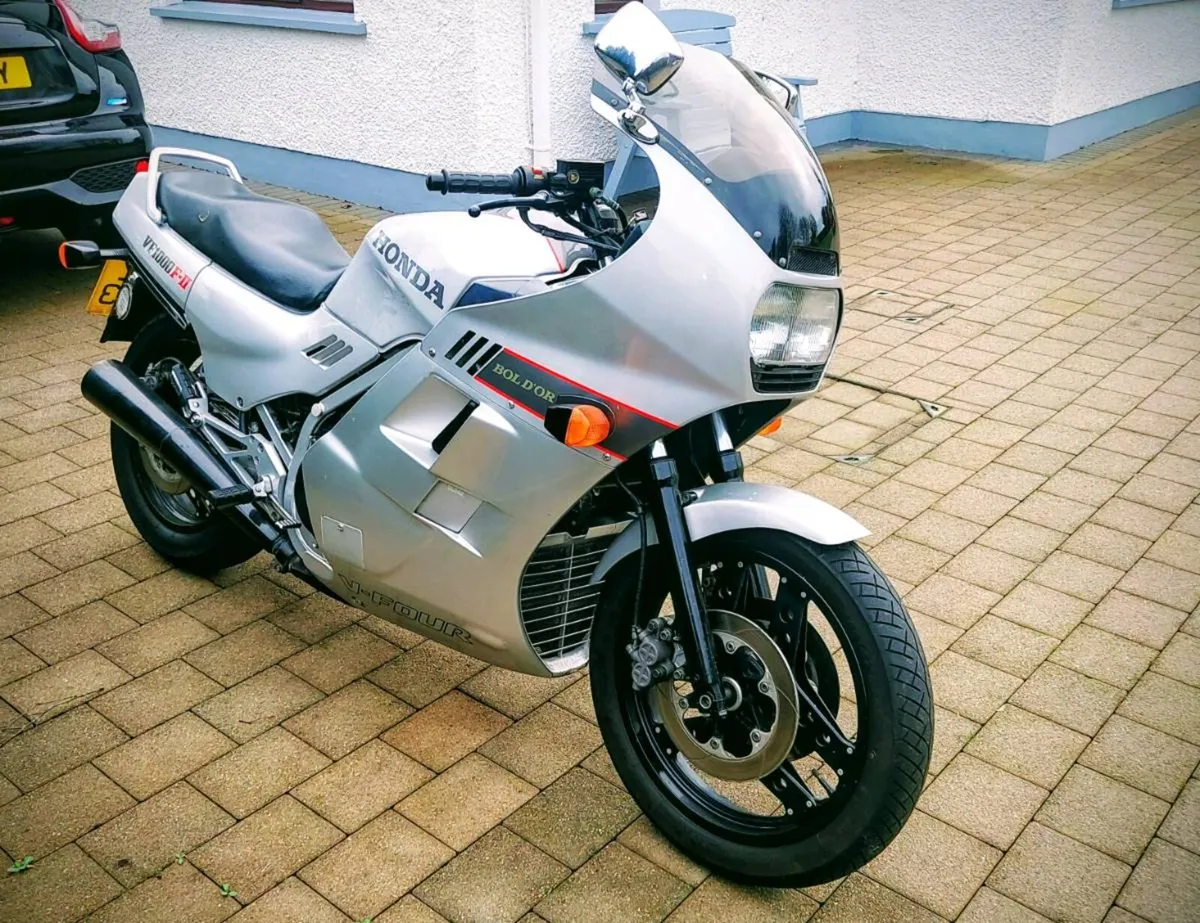1986 HONDA VF1000F-2F BOL D'OR Collectible Classic - Image 4