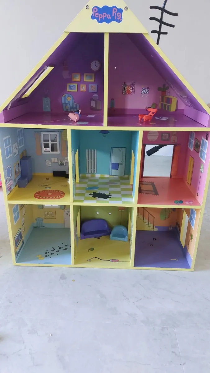 Toys Barbie bus, brainrot,  teddy, peppar pig hous - Image 1