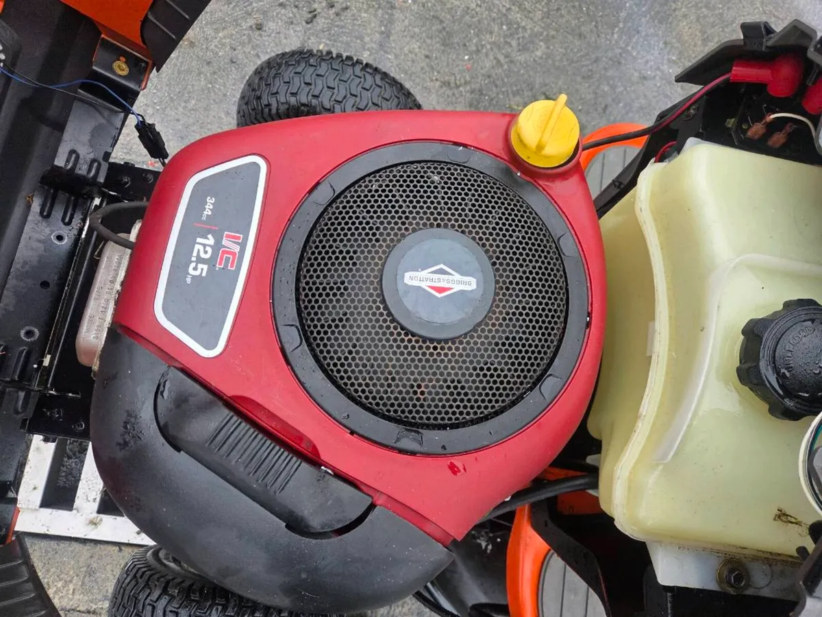 Husquvana lawnmower for sale - Image 4