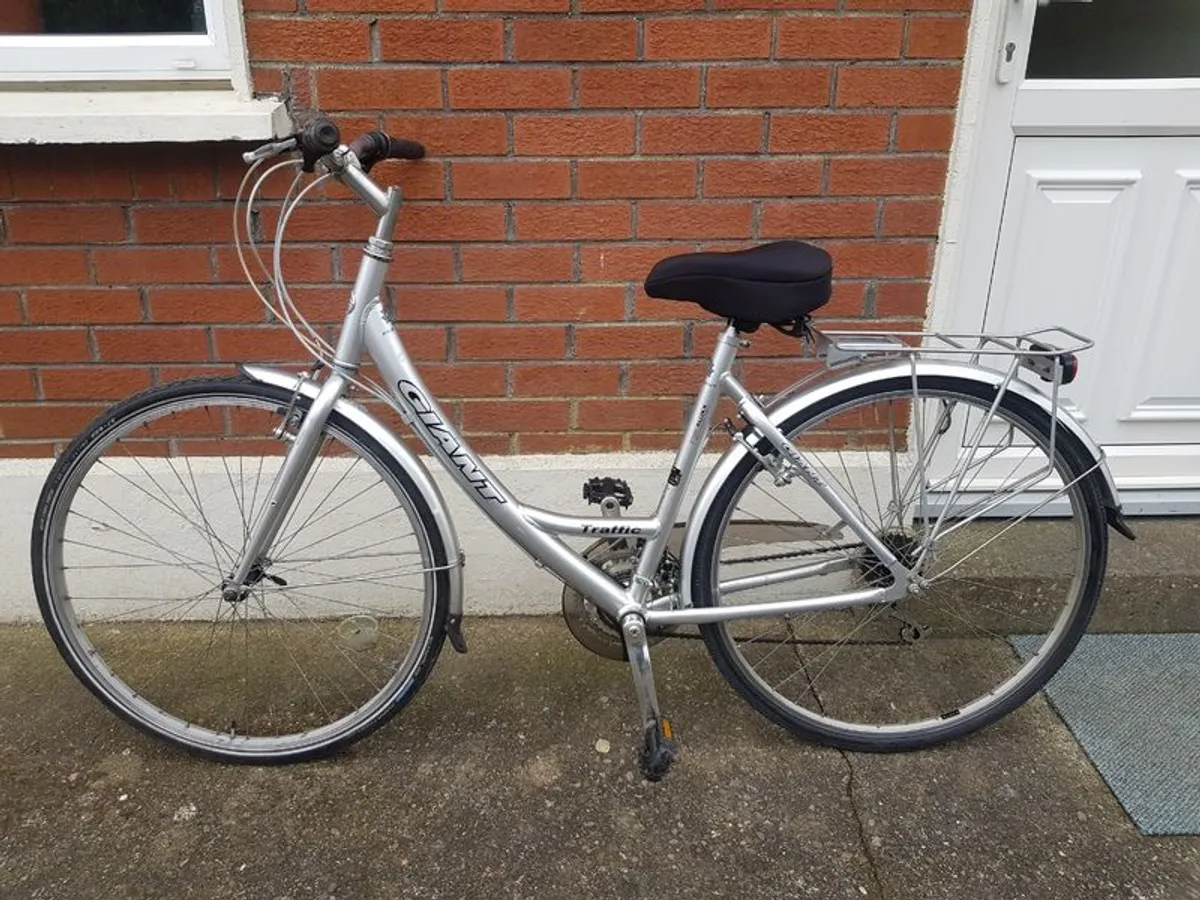 Ladies Bike Giant - Image 2