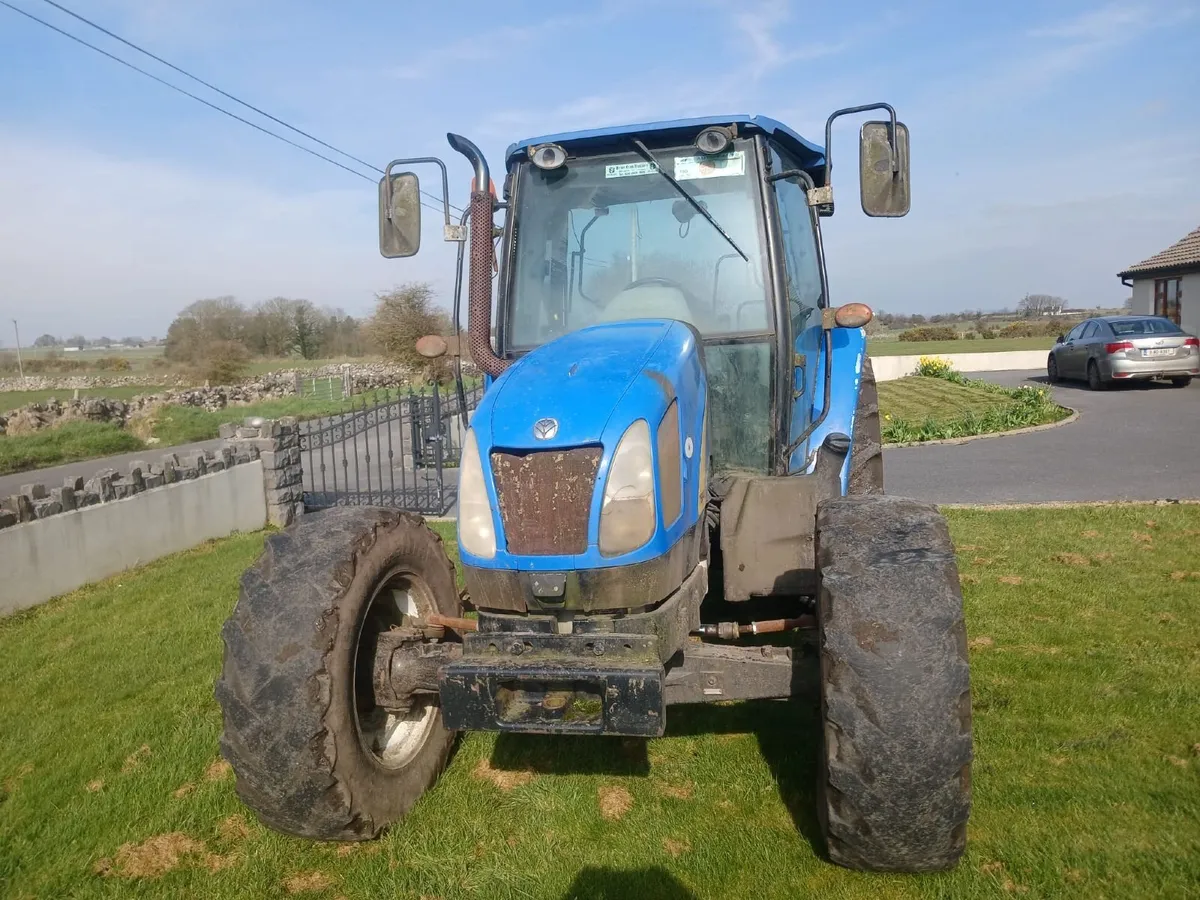 New Holland T5040 - Image 2