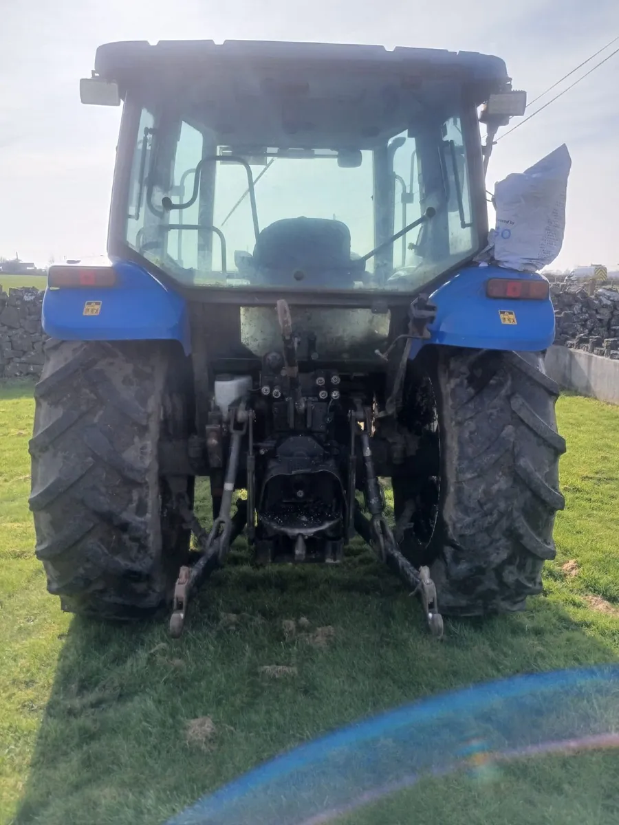 New Holland T5040 - Image 3