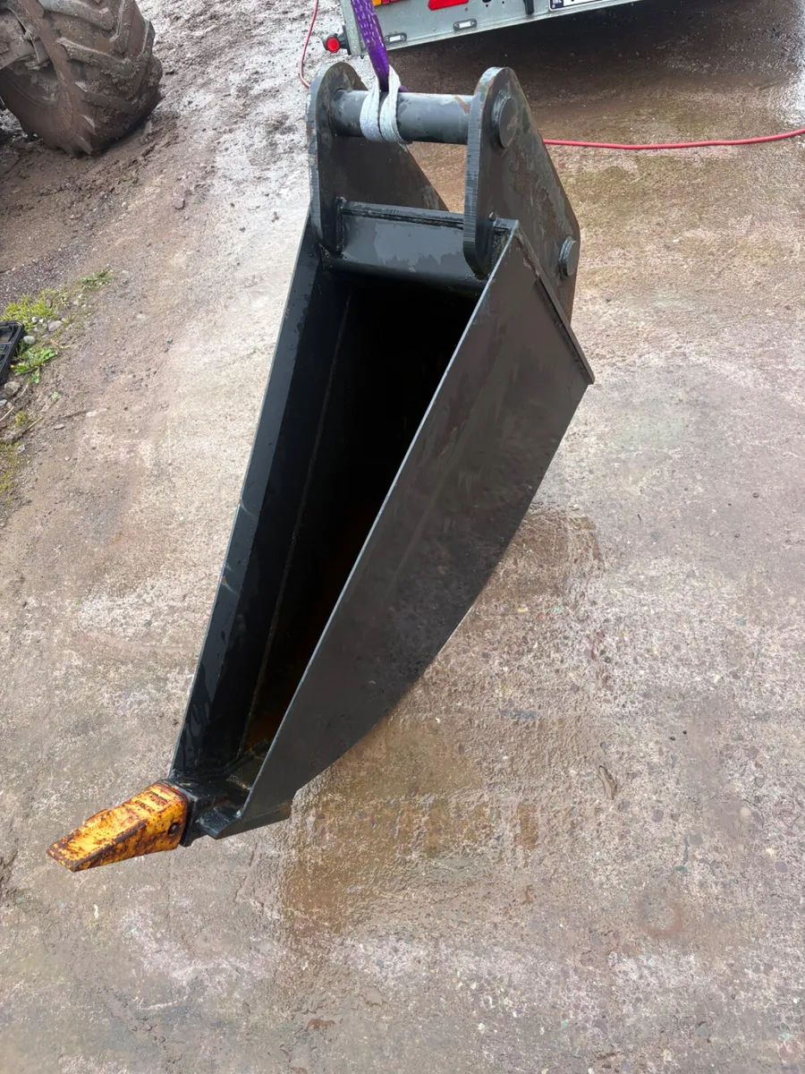 Drainage V bucket - Image 1