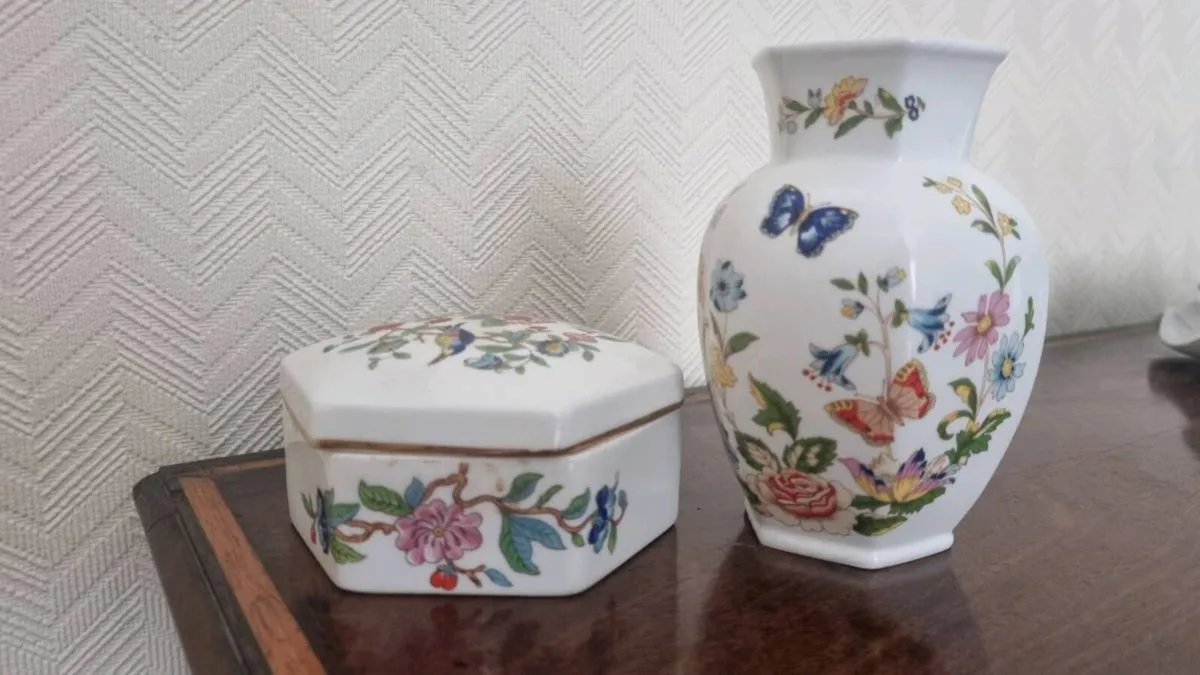 Vintage Anysley Trinket Box and Vase - Image 1