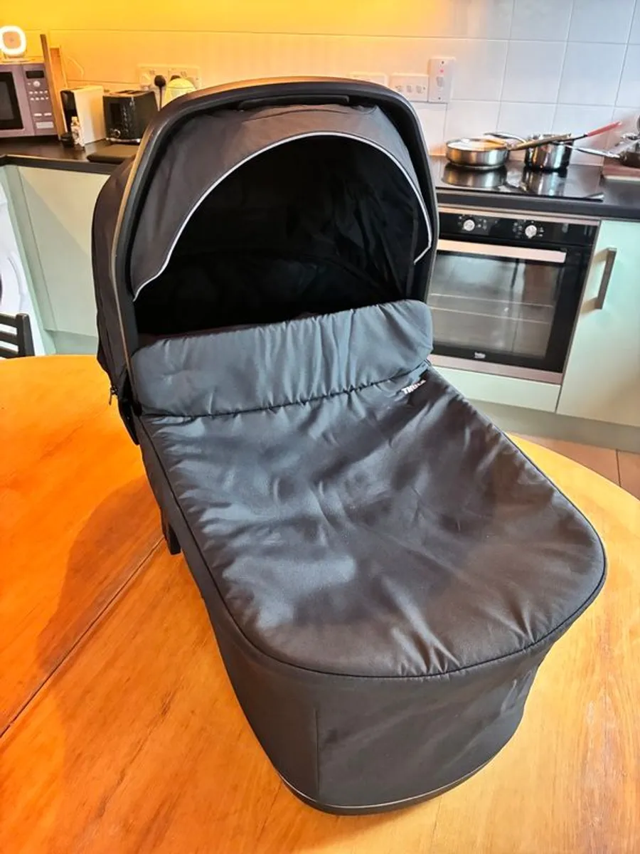 Thule Bassinet - Image 1