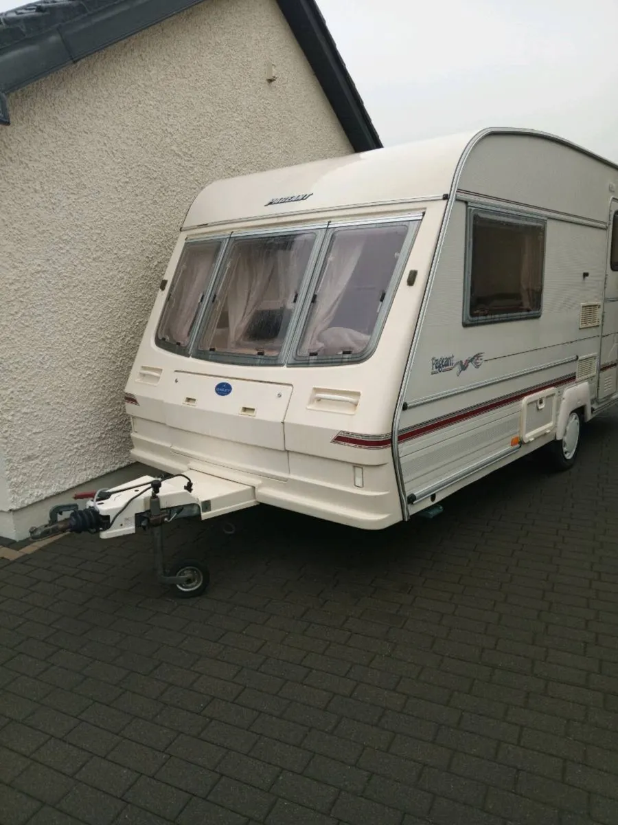 Caravan - Image 1