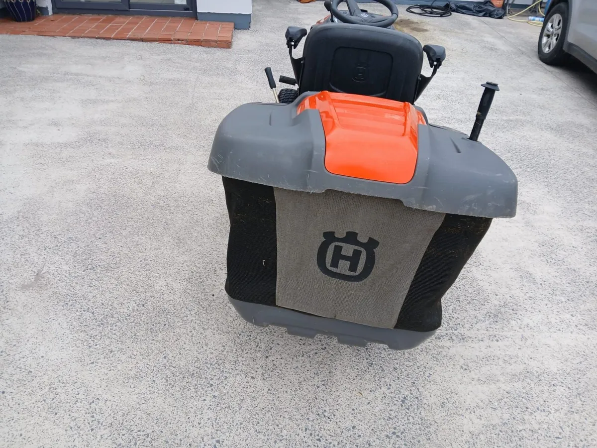 Husqvarna Ride-On Mower - Image 4