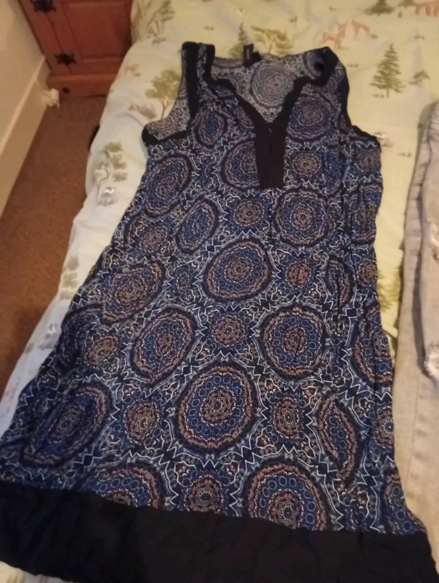 Ladies clothes bundle size 10 - Image 4