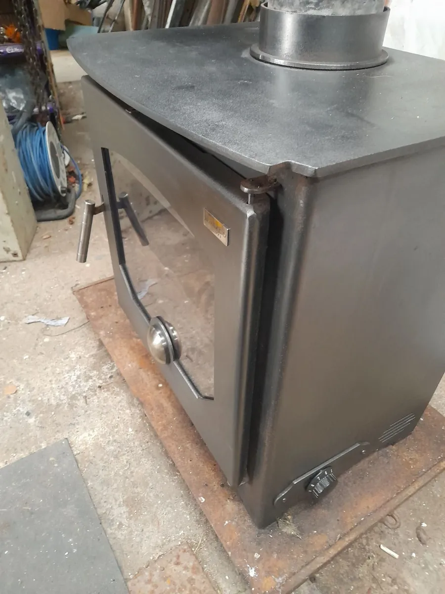 Solid fuel stove - Image 3