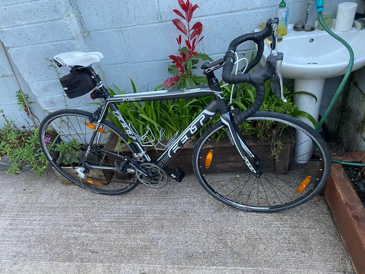 Felt F-LITE 700x25c wheels 21.5 inch frame - Image 4