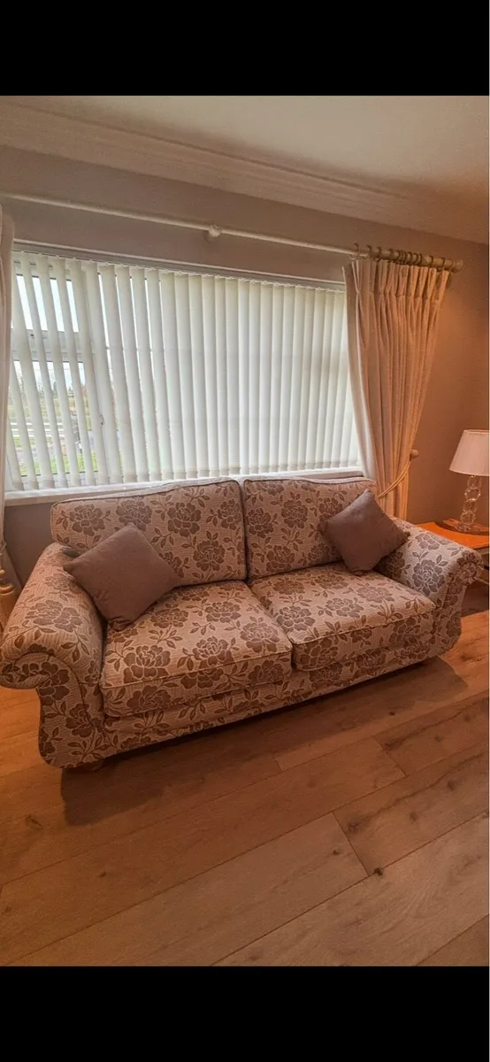 3 Piece Fabric Sofa - Image 4