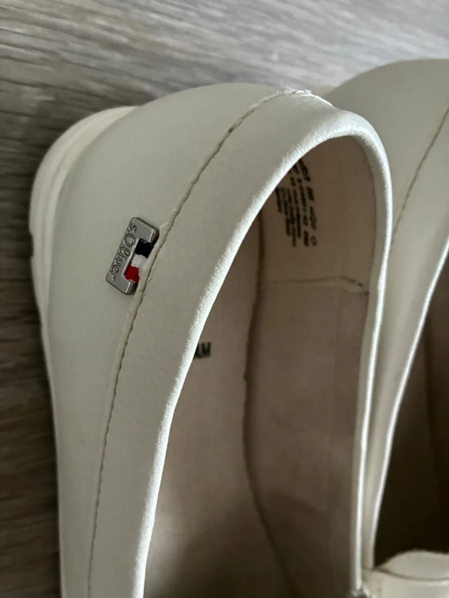 NEW s.Oliver brand cream-colored loafers: size 6 - Image 2