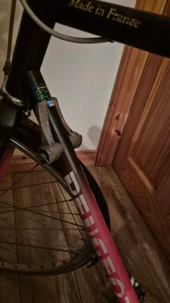 Classic vintage road racing peugeot bike - Image 3