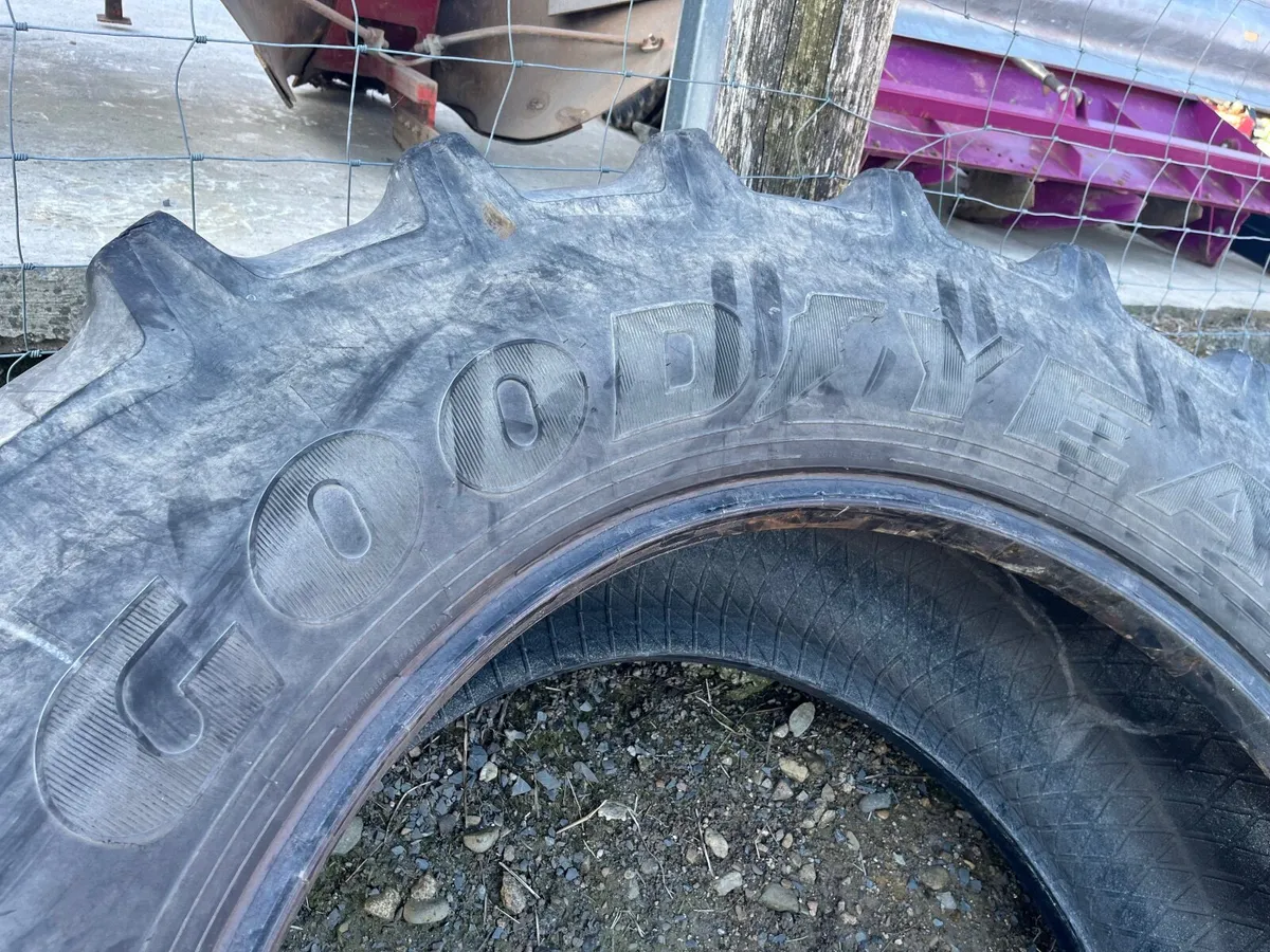 650 x 65 x 42 inch tyres - Image 3