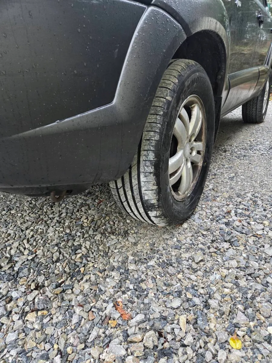 Hyundai Tucson 4x4 - Image 4