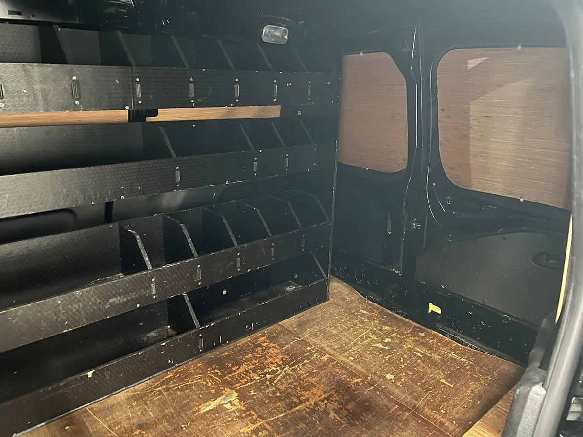 2023 Vauxhall Combo Small Panel Van - Image 3