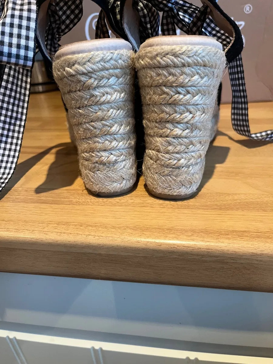 Ladies shoes - Image 4