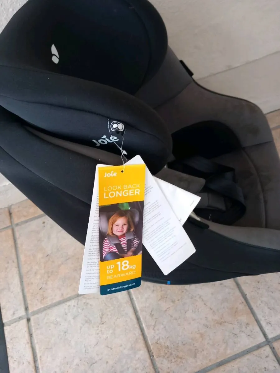 Child car seat - Image 1