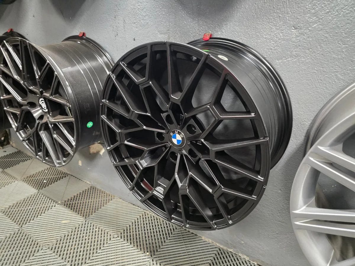 **Special** 19" BMW 827M Style