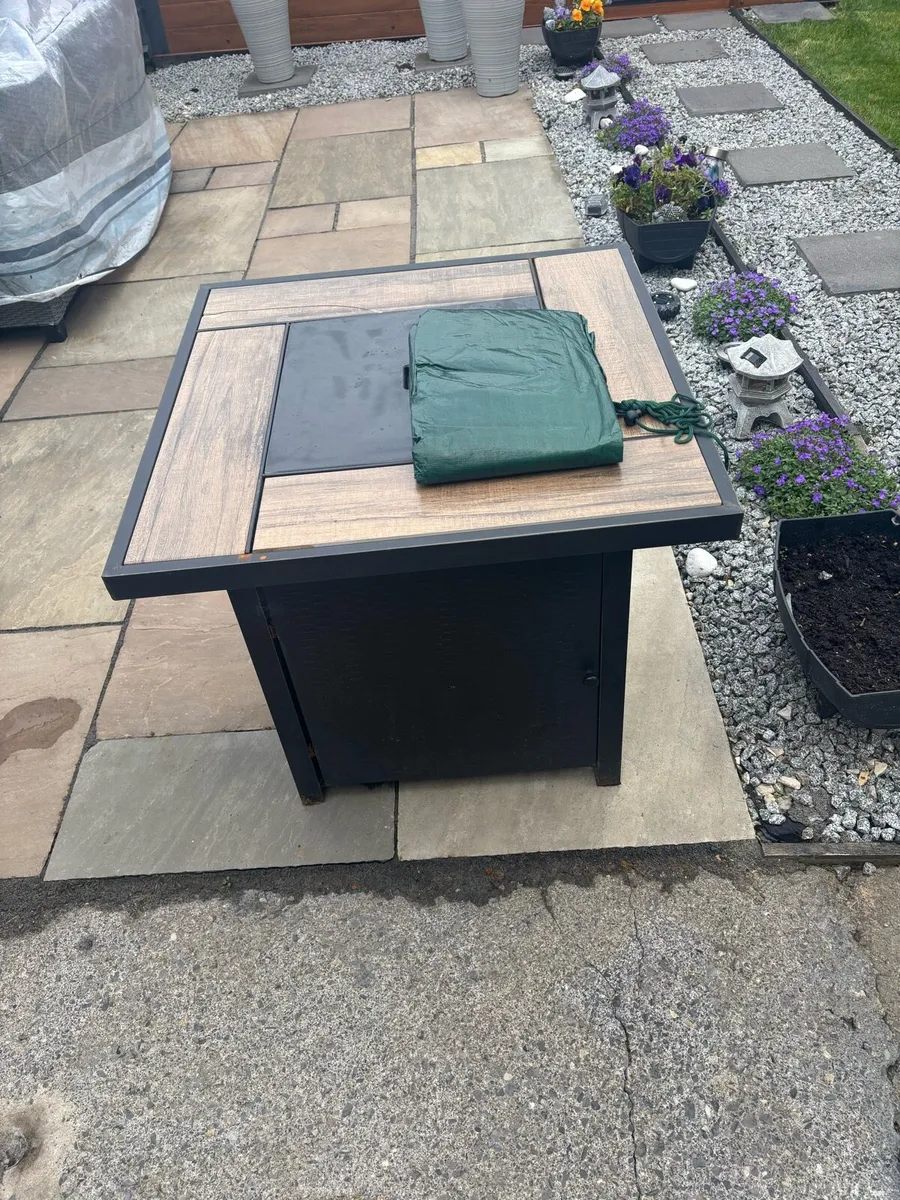 Gas garden fire pit - Image 1