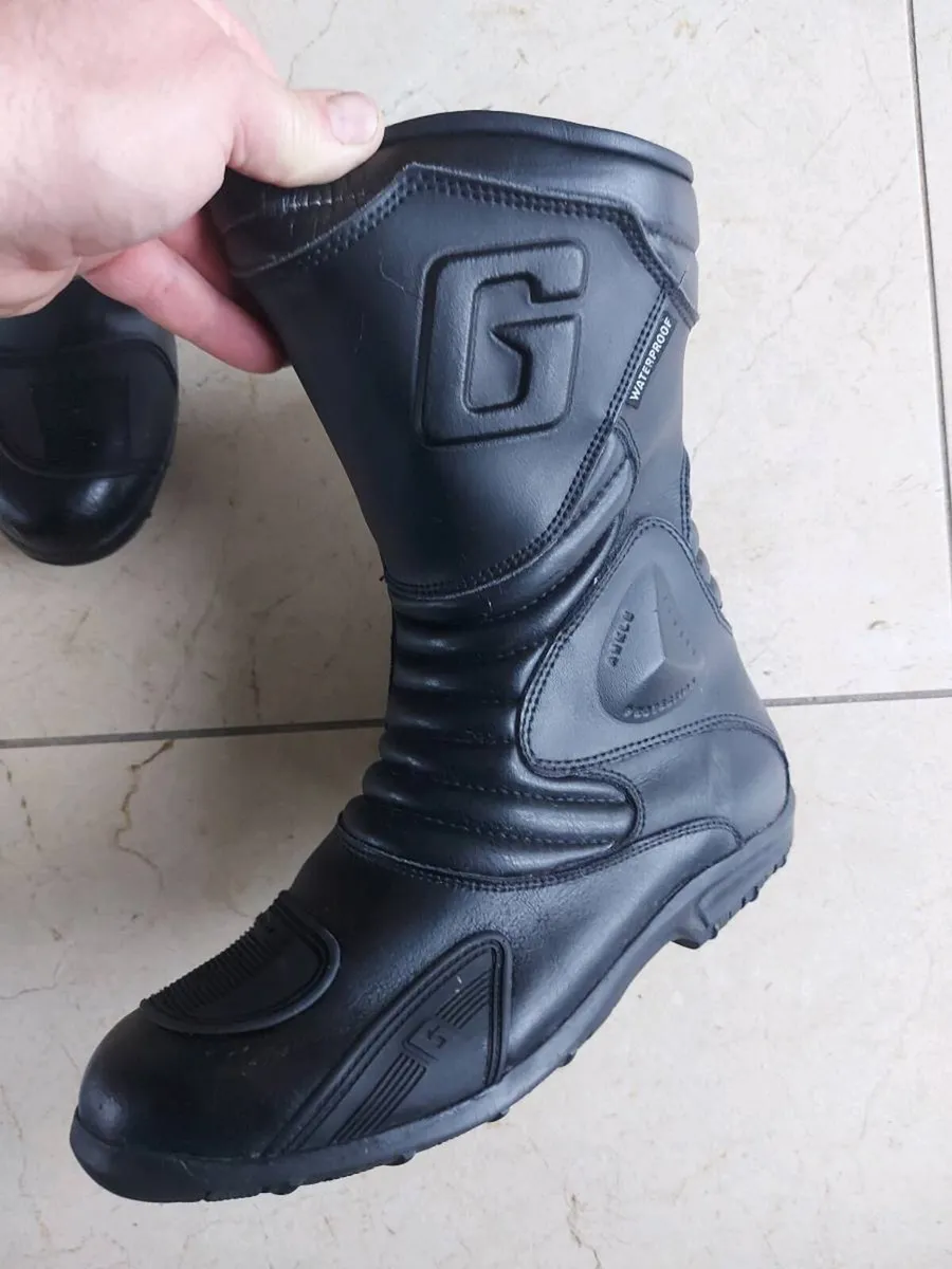 Motorcycle boots - Image 1