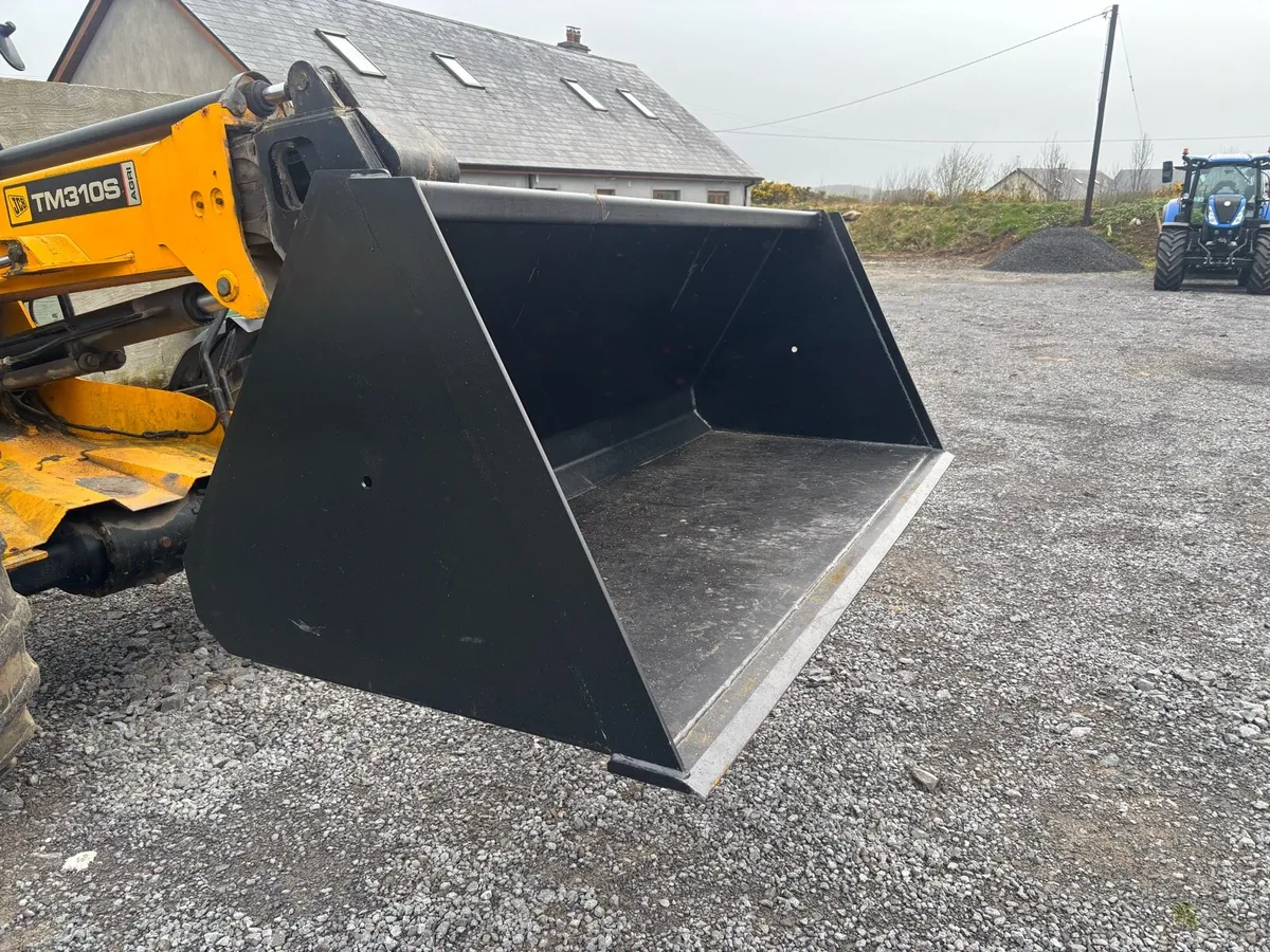 New JCB bucket (pin and cone) - Image 3
