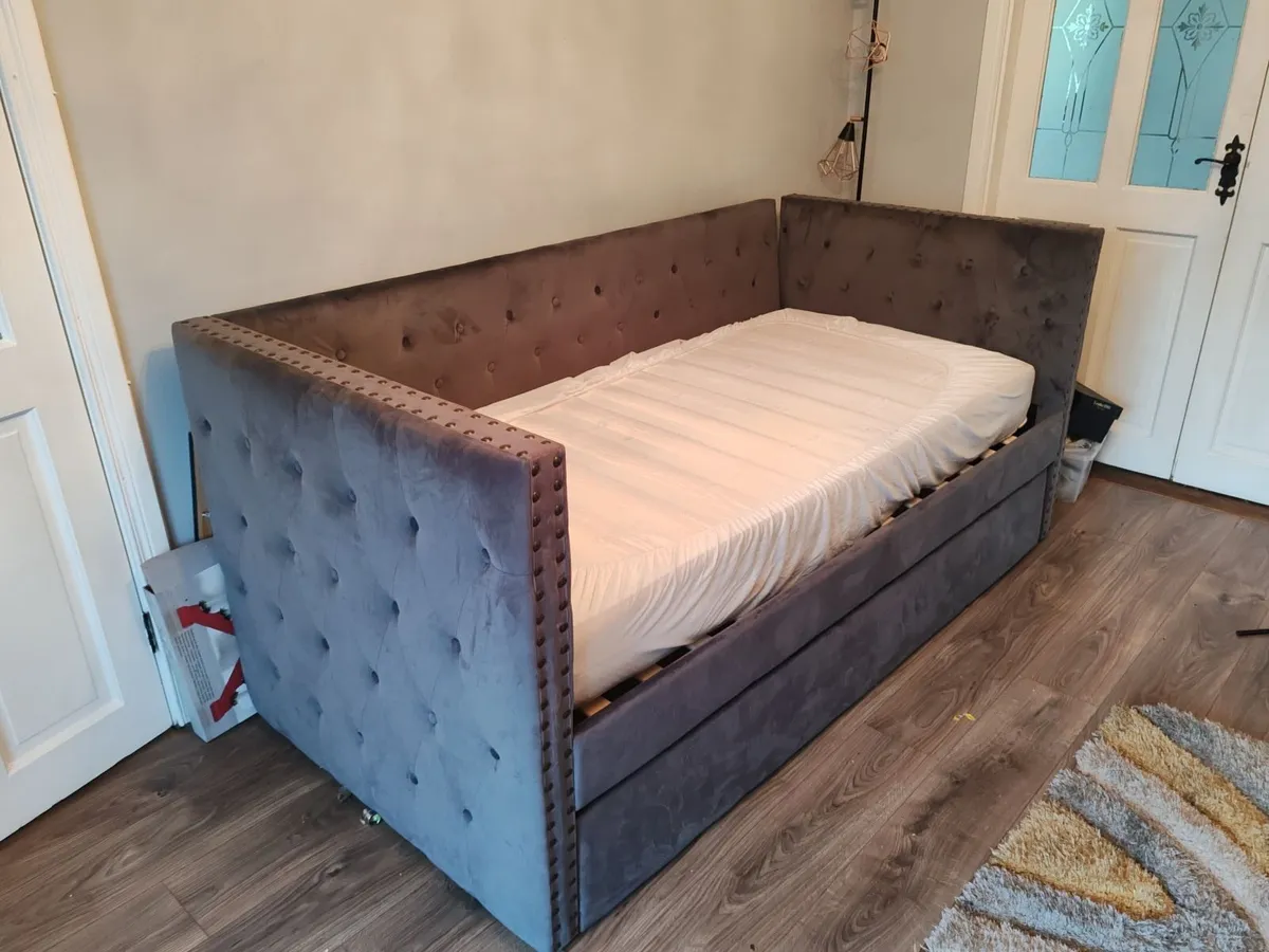 Day Bed (twin) - Image 3