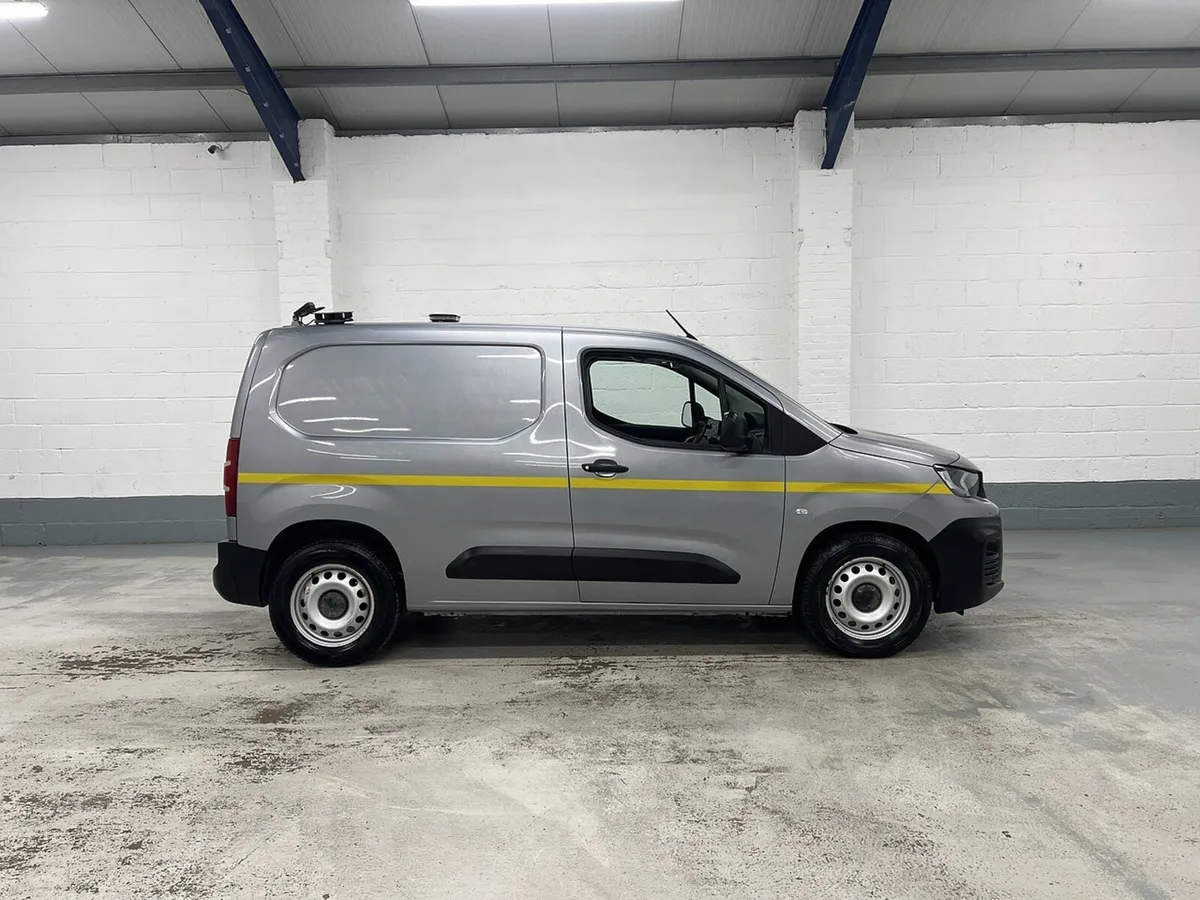 2020 Peugeot Partner Small Panel Van - Image 1