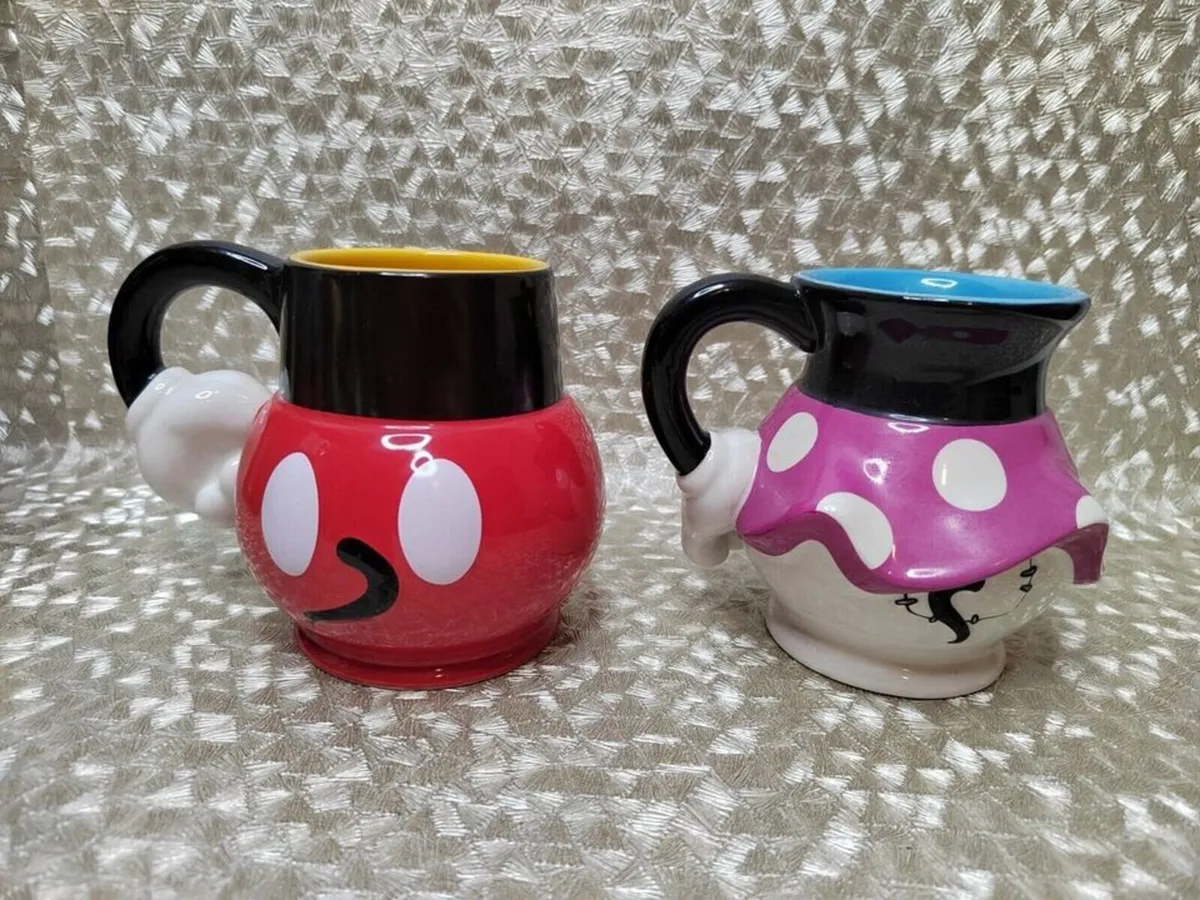 Exclusive Disneyland Paris Collectors Items - Image 4