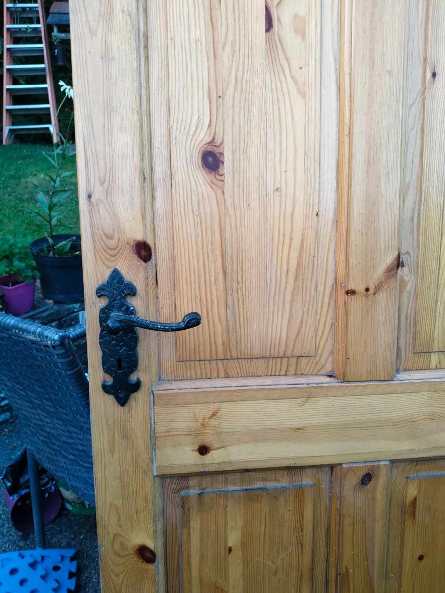 Single solid timber door, 
78 " high, 30 " wide
Wi - Image 2